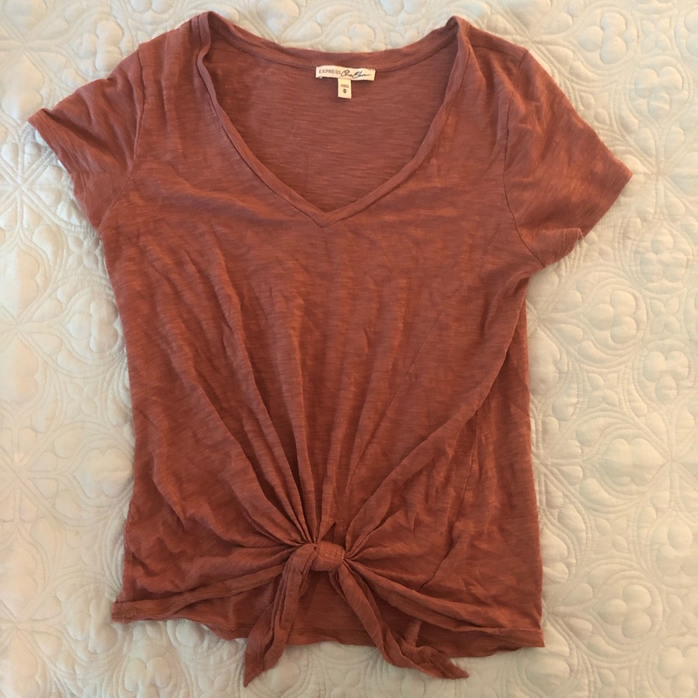 Mauve/rust color Express tie front v-neck NWOT
